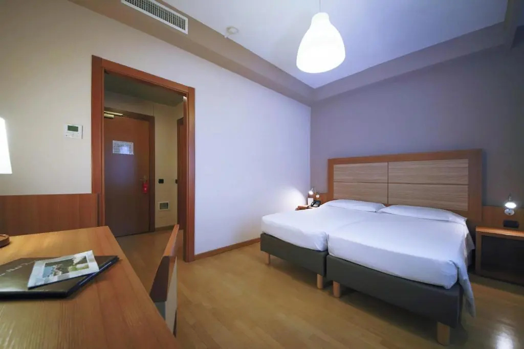Monica Hotel Fiera - Chambres