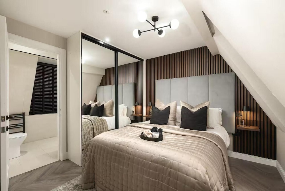 Edinburgh Apartment - Sleeps 2 - Royal Mile Close