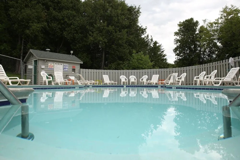 Evergreen Hill Condominiums - Général