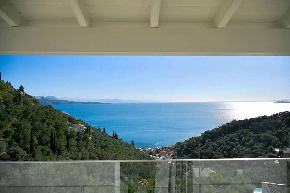 Villa Theview in Katavolos