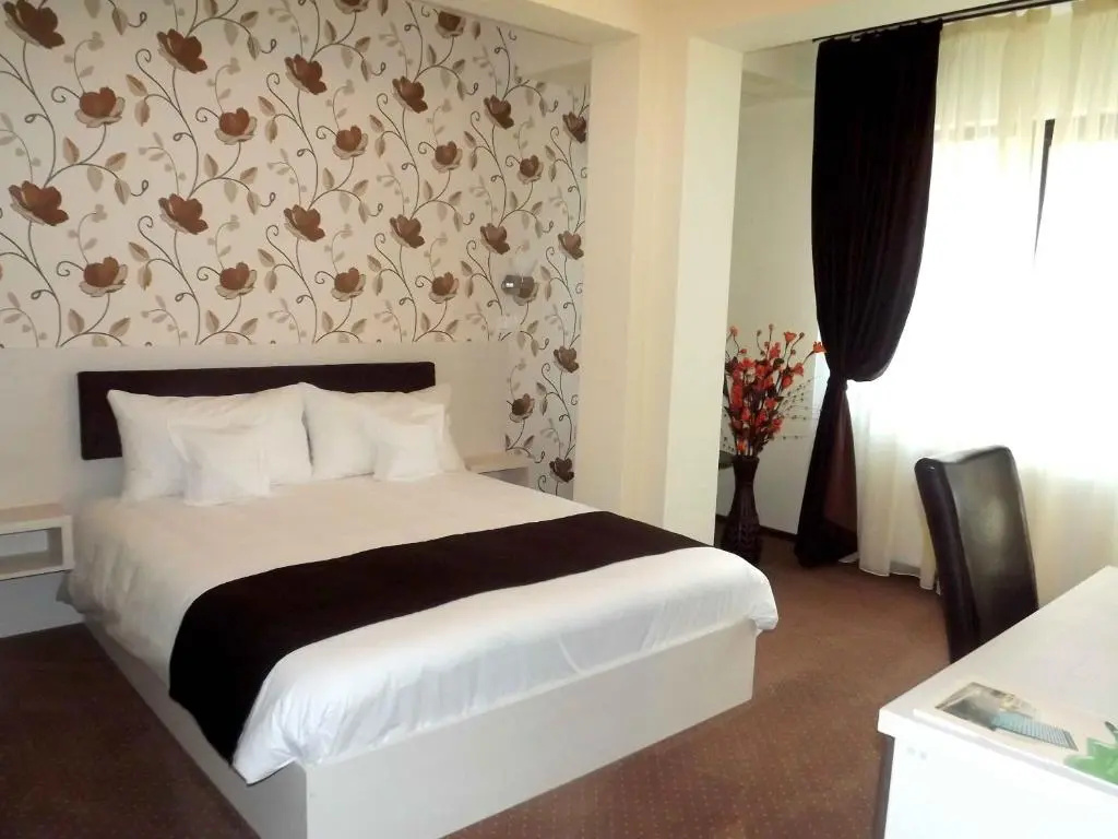 West Plaza Residence - Chambres