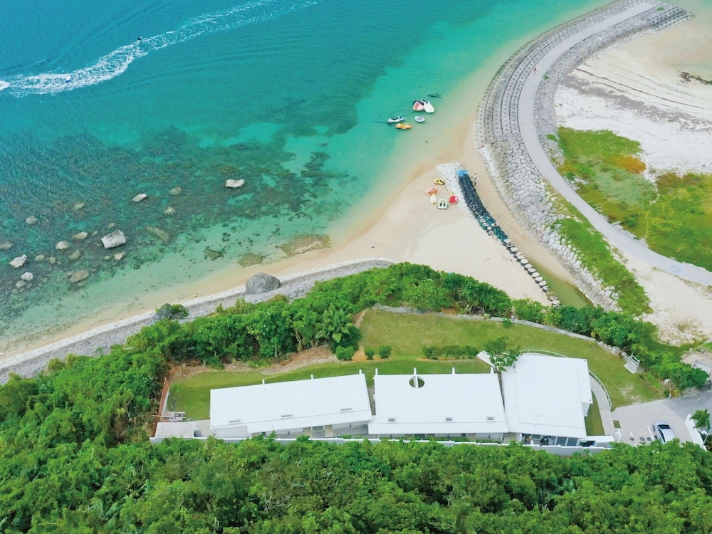 Beach & Waterfront