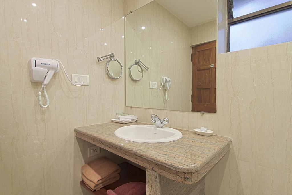 De Mandarin Beach Resort Suites & Villas