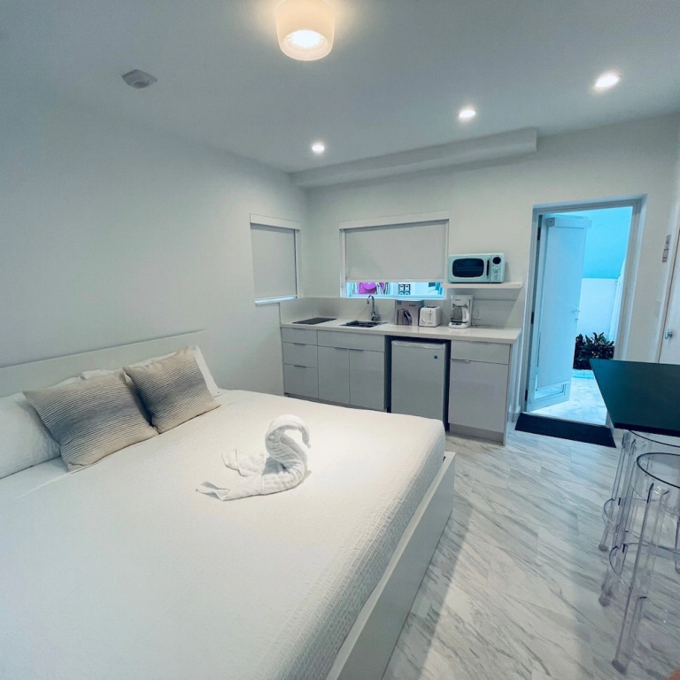 Standard Double Studio (full double bed)