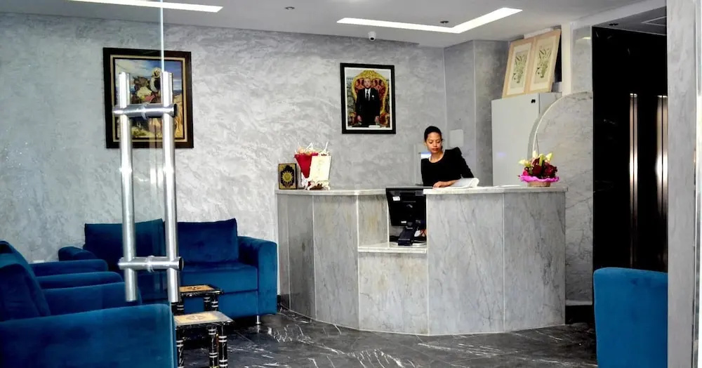Lobby & Reception
