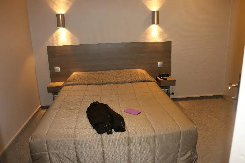 Standard Double room with balcony (full double bed)