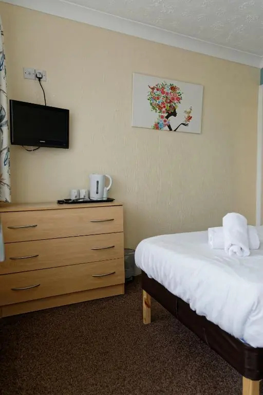 Sand Bay Holiday Village - Chambres