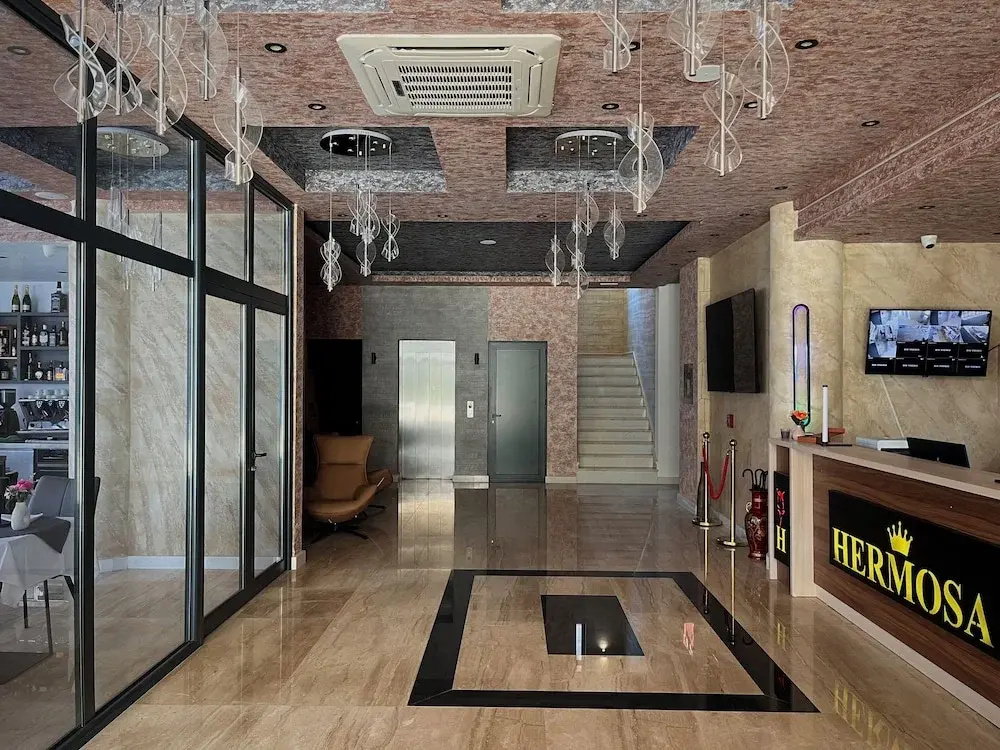 Hotel photo 13