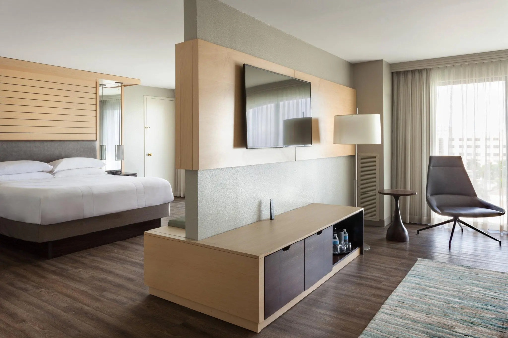 1 Bedroom Double Suite with courtyard view (full double bed)