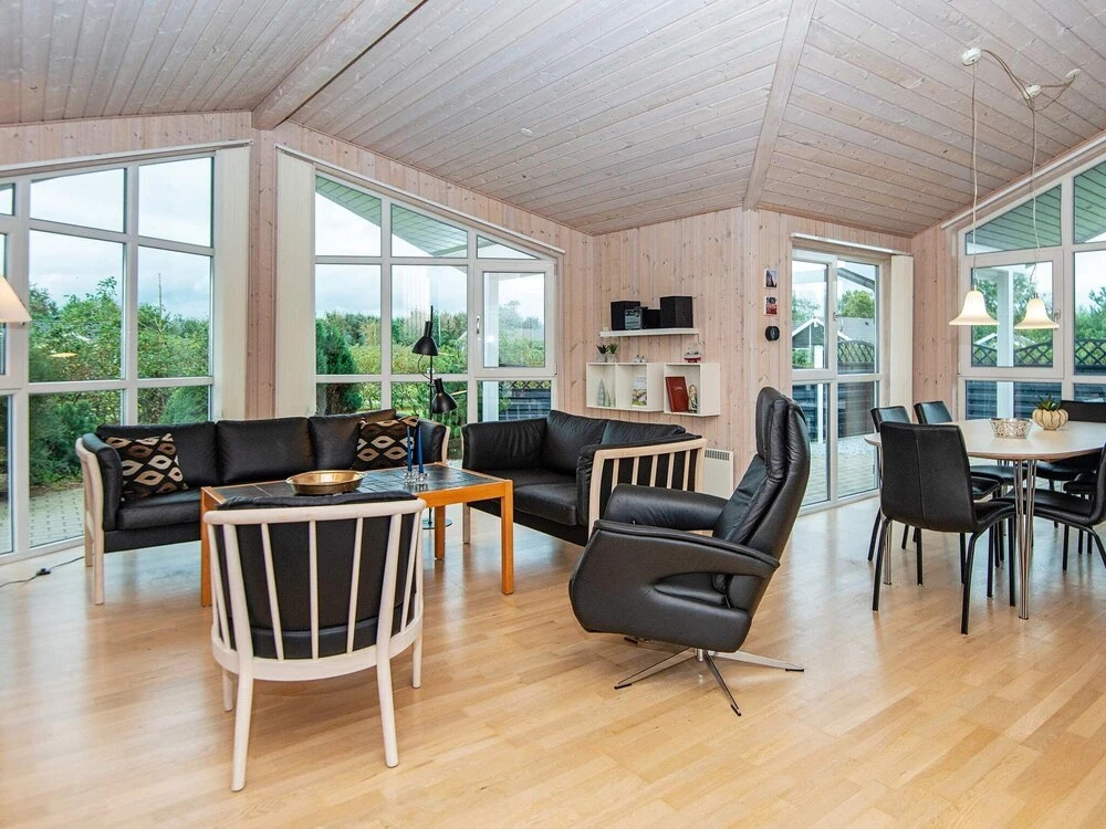 Quaint Holiday Home in Hemmet Jutland With Indoor Whirlpool - фото 4