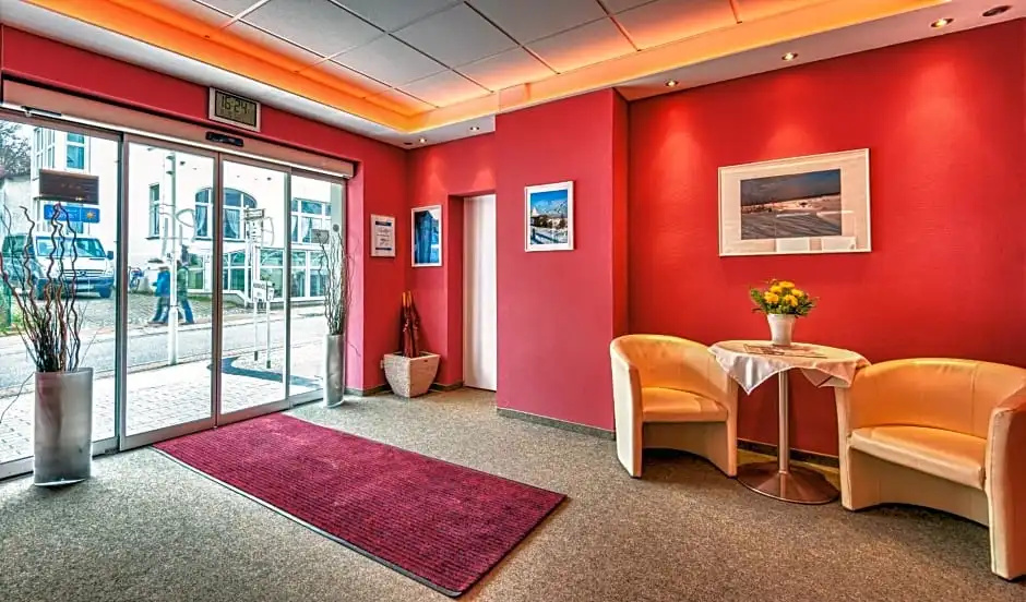 Lobby & Reception