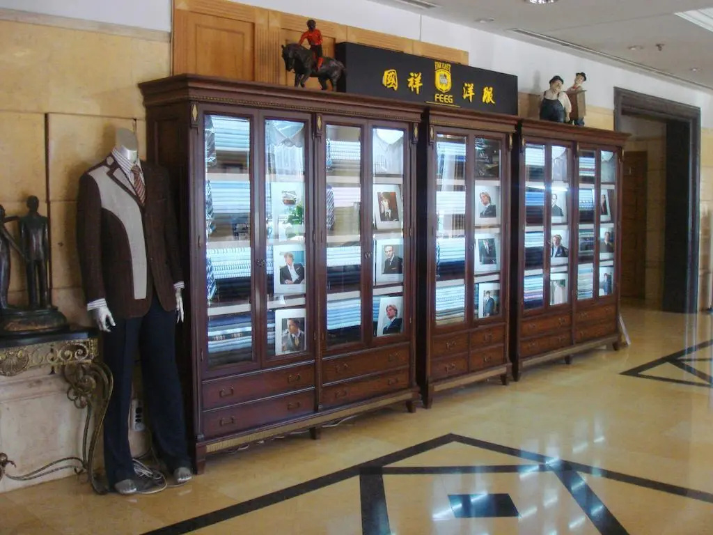Lobby & Reception