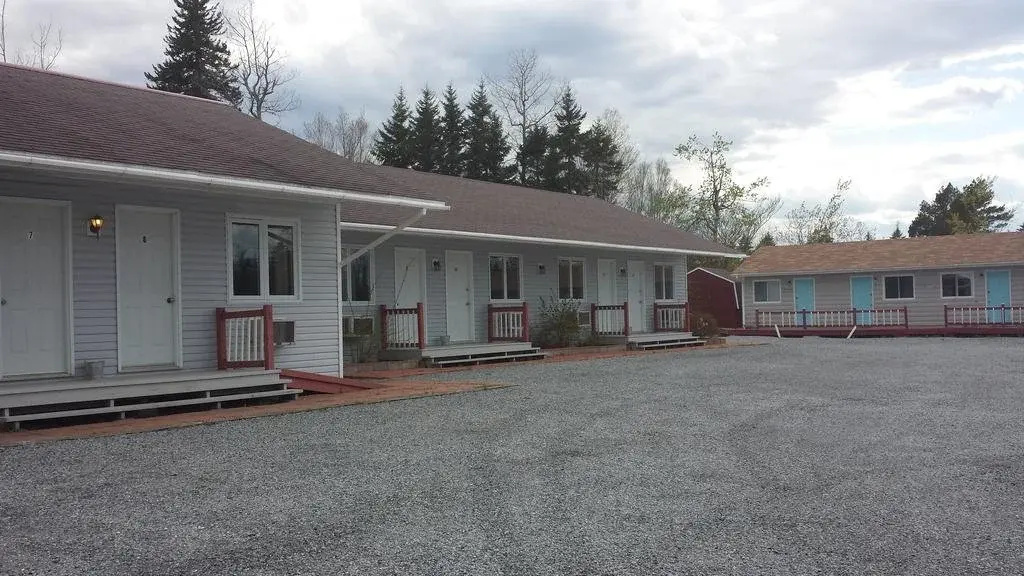 Grove Motel