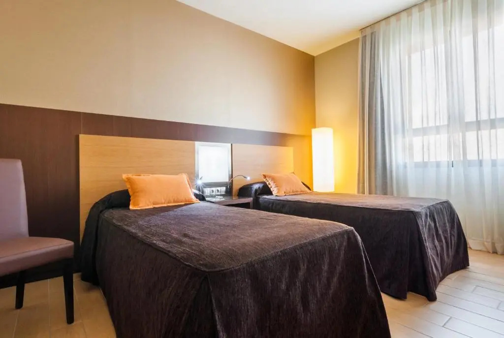 Double room (twin beds)