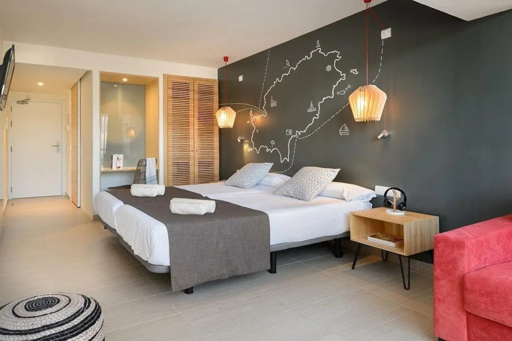 Hotel Vibra Cala Tarida - Général