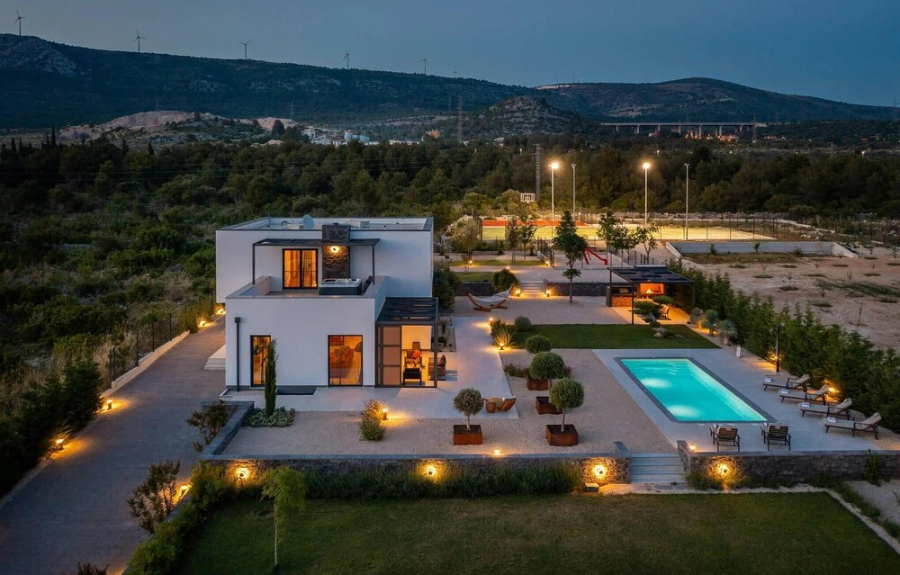 Awesome Home in Dubrava with Hot Tub, WiFi & Heated Swimming Pool