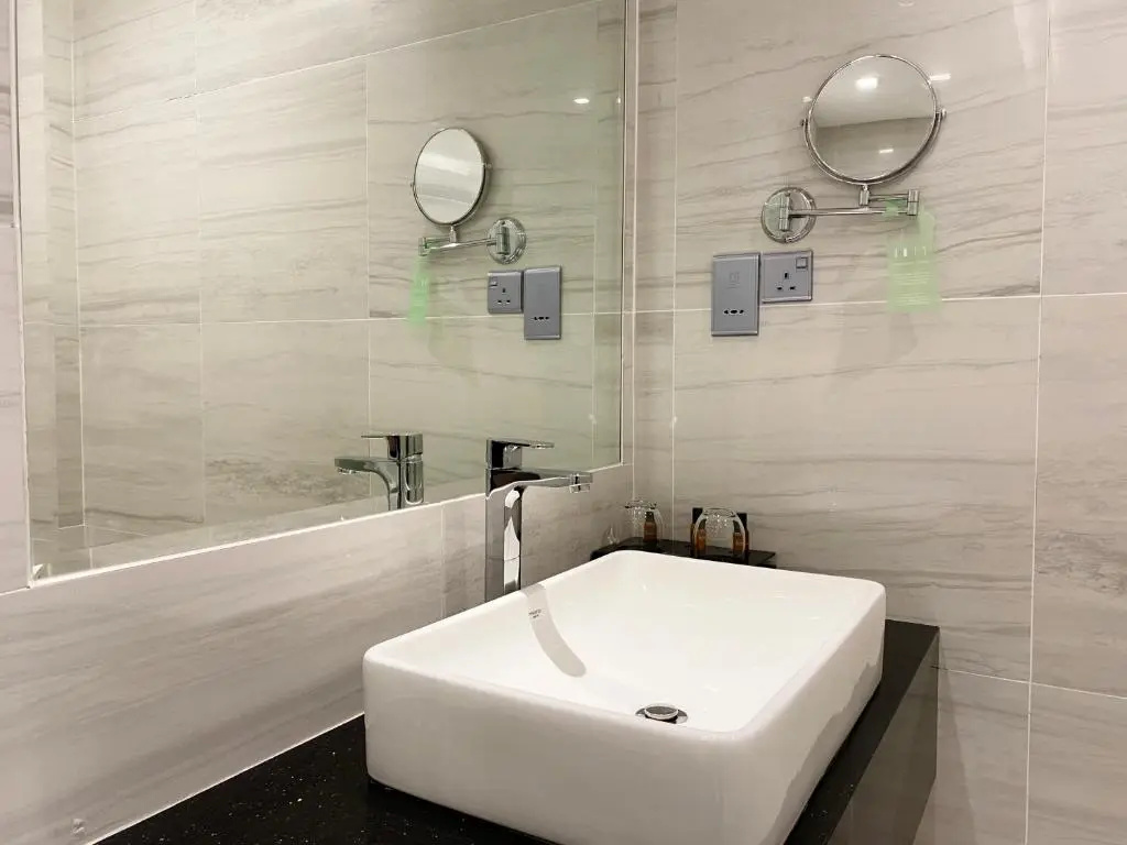 Superior Double room (full double bed)