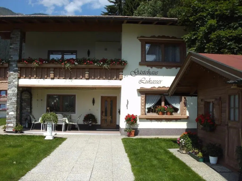 Gästehaus Lukasser