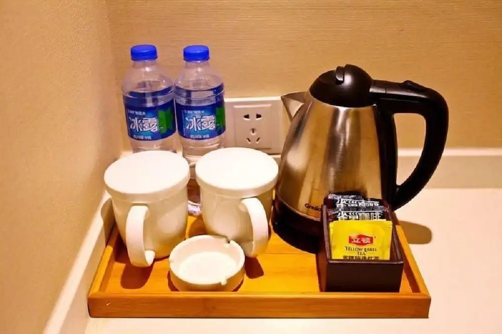 Food & Beverage