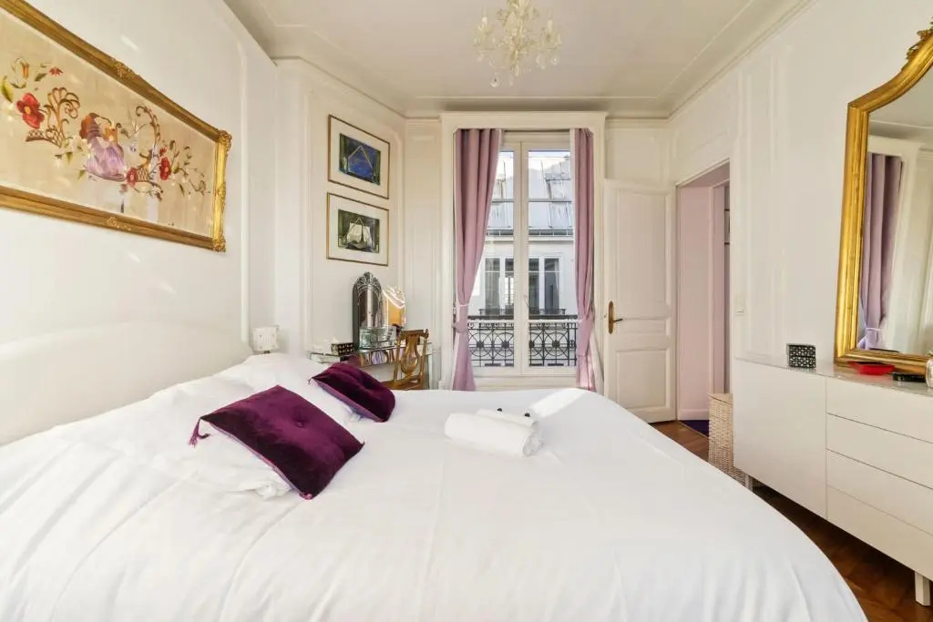 Stylish Vintage 3BR Apartment in Le Marais by GuestReady - Chambres