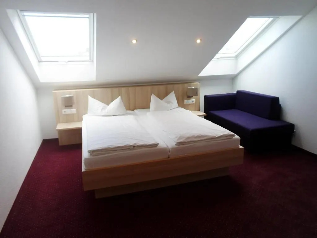 Standard Double room (twin beds)