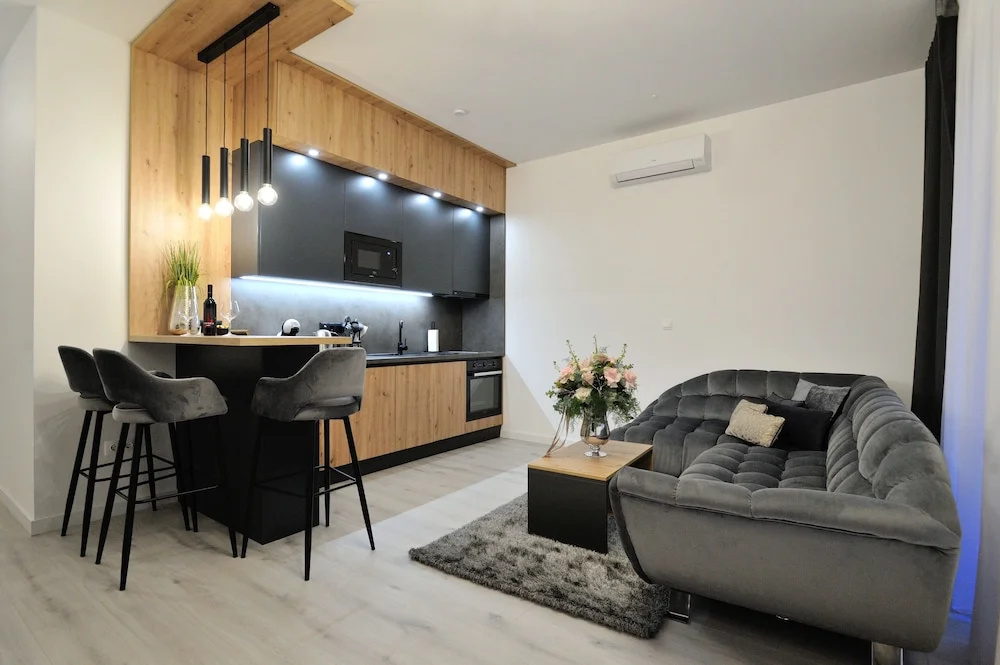 2 Bedrooms Apartment with balcony