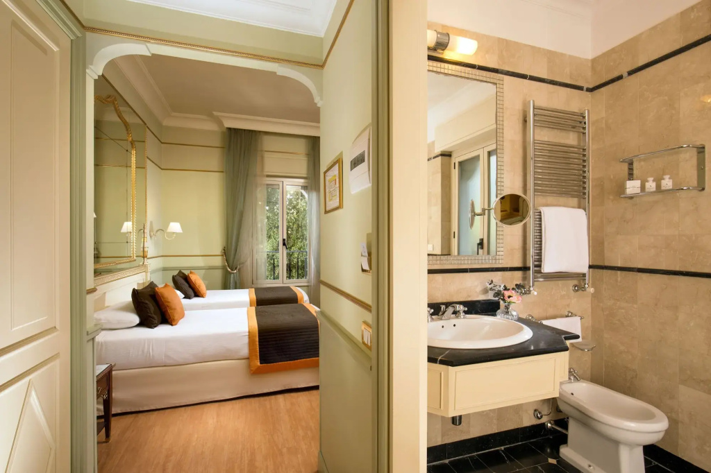 Hotel photo 13