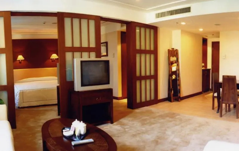 Deluxe Suite