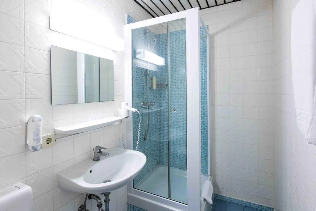 Hotel Bristol by null