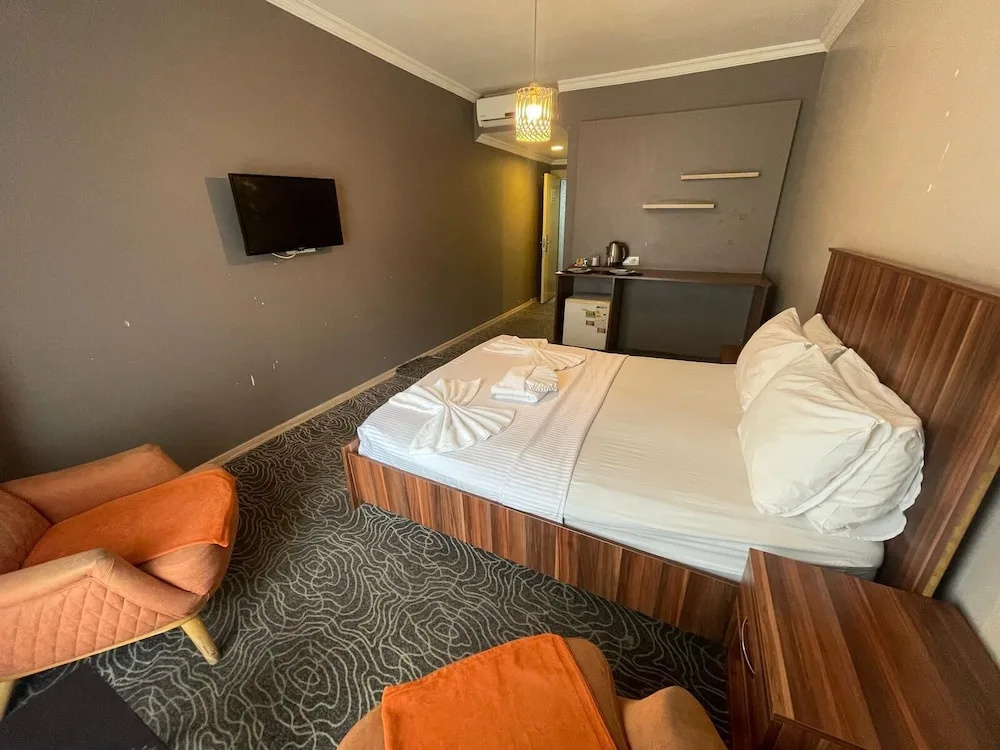Ser Suite Apart — 2