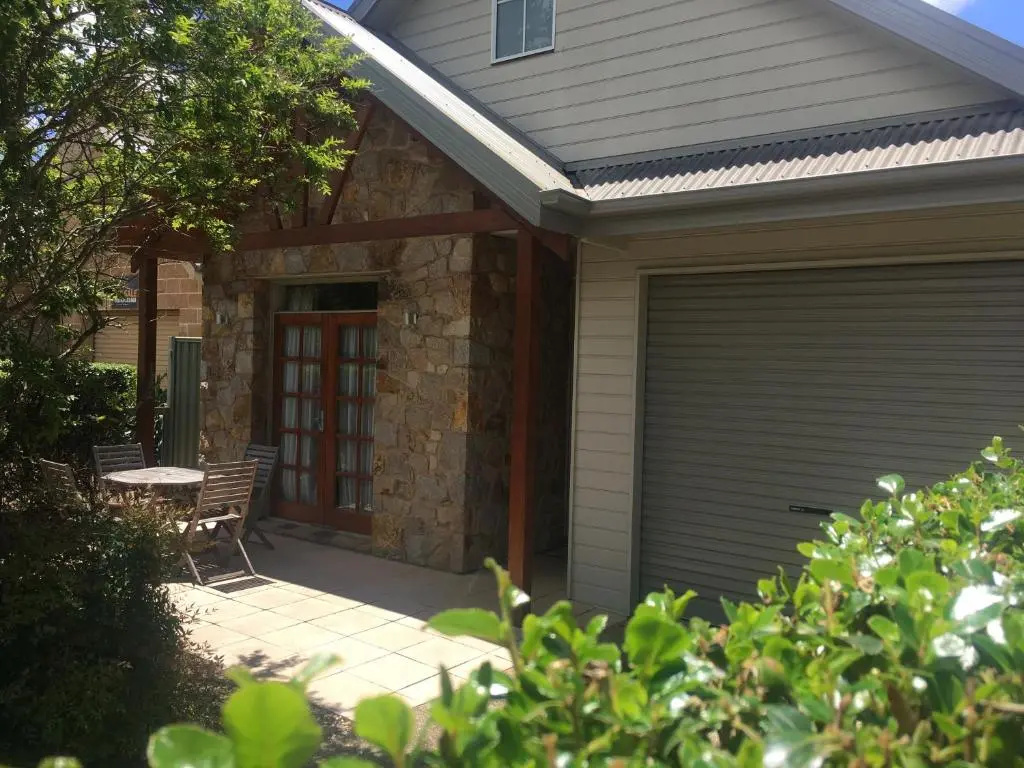 3 Bedrooms Luxury Cottage