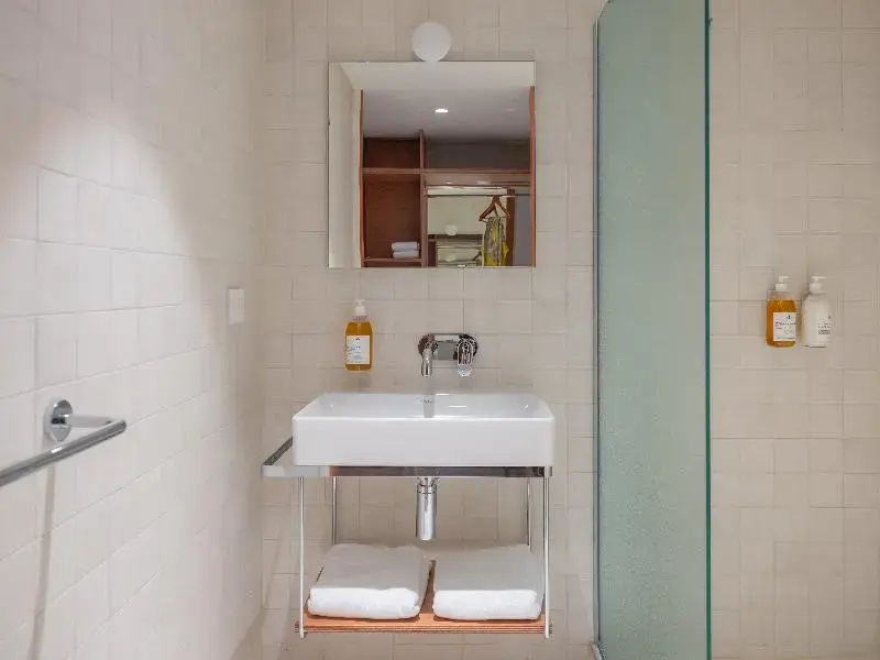 Standard Double room with balcony (full double bed)