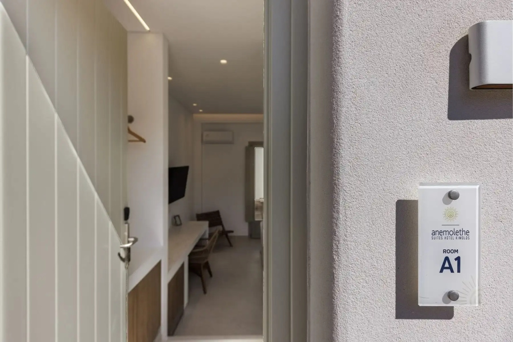 Standard Double room with partial view (full double bed)
