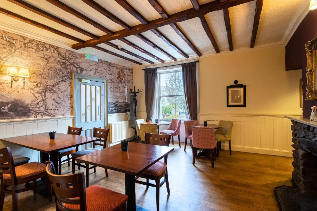 OYO Clovenfords Hotel - Général
