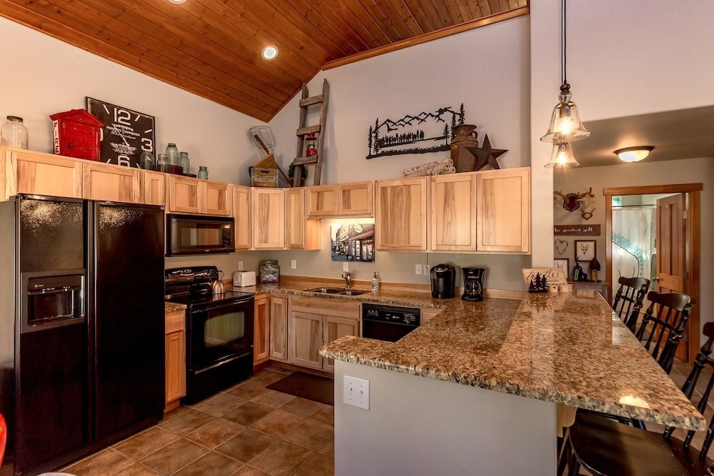 Wintergreen Chalet — 4