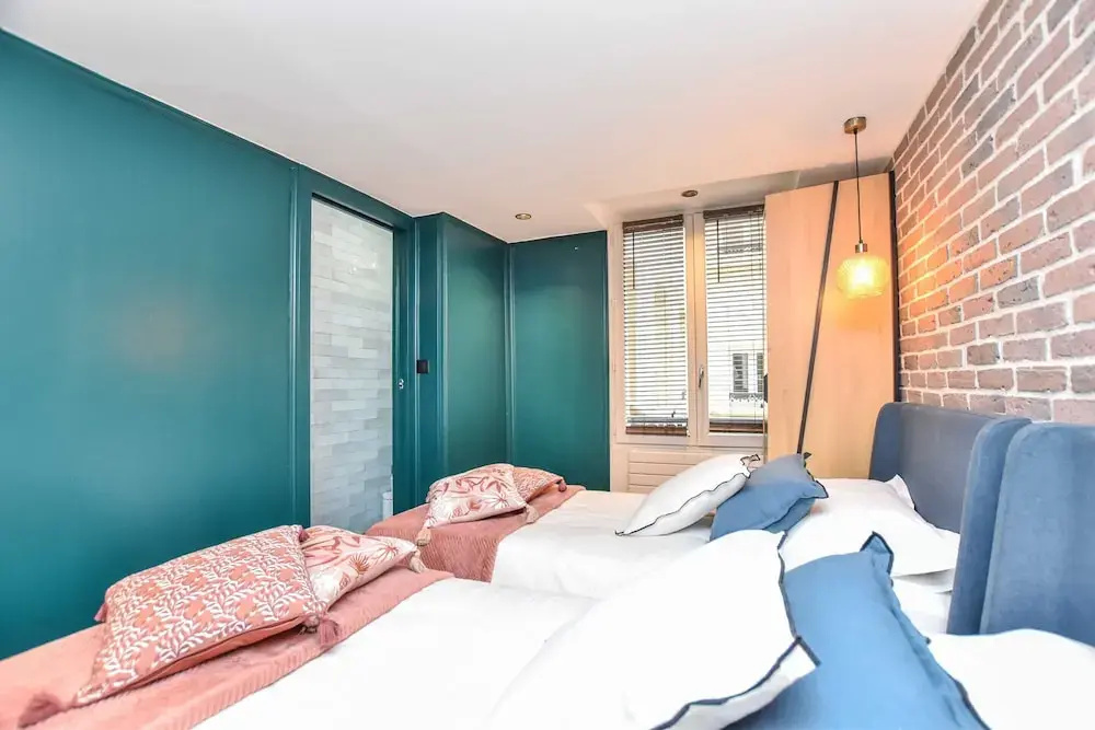 Charming 3BR Apt- Montorgueil / Rapublique — фото