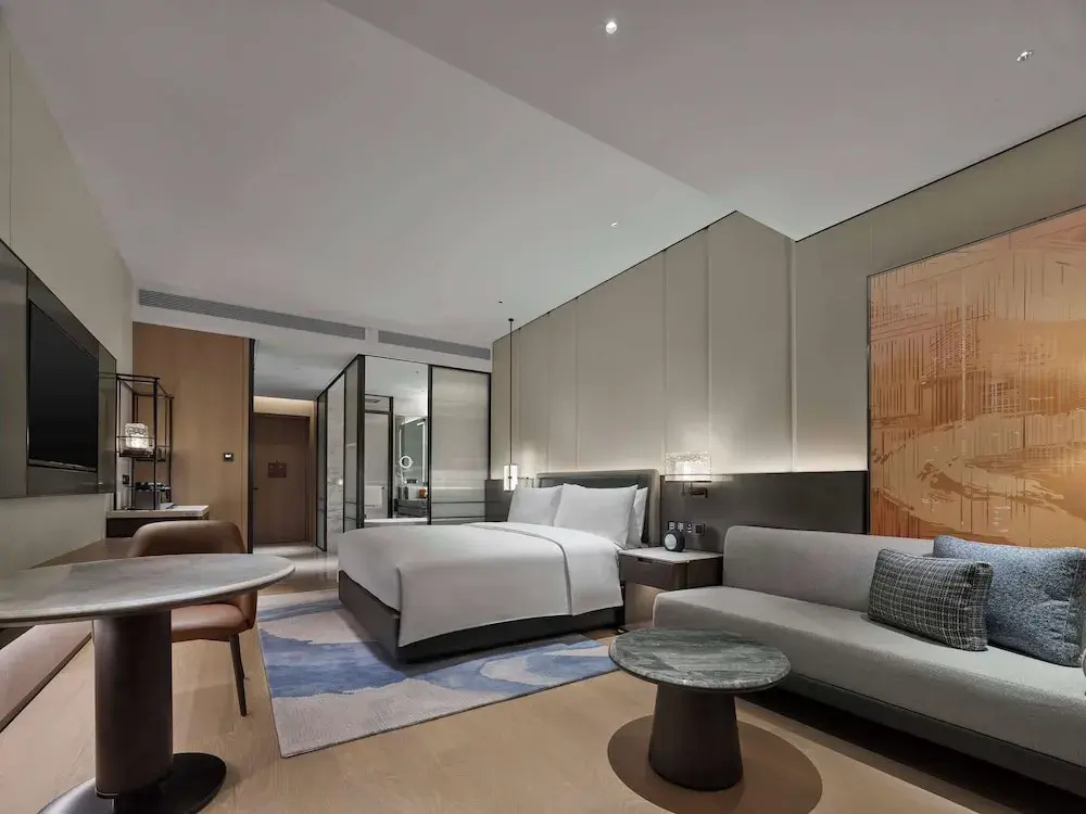 Executive Double room (full double bed)