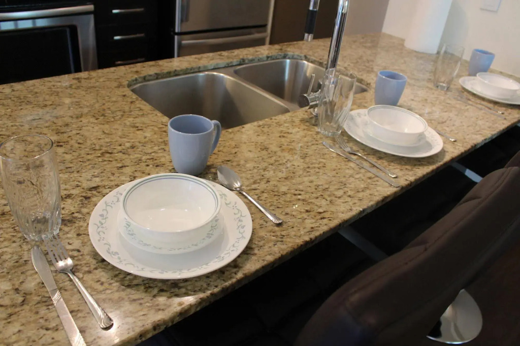 Custom Luxury Suite - By Elite Suites - фото 8