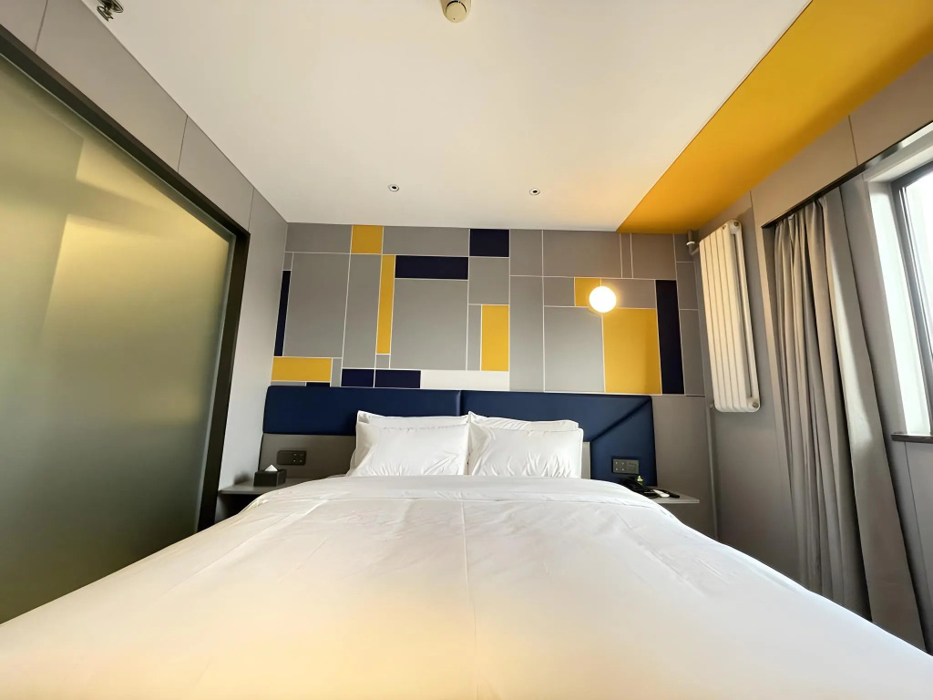 7Days Inn Hotel (Beijing Wukesong Haidian Wuluju Subway Station) — фото