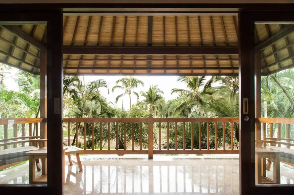 Balcony & Terrace