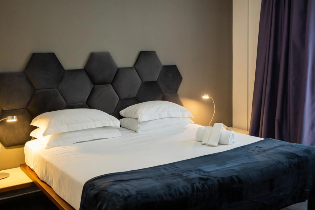 Отель Black Hotel в Риме