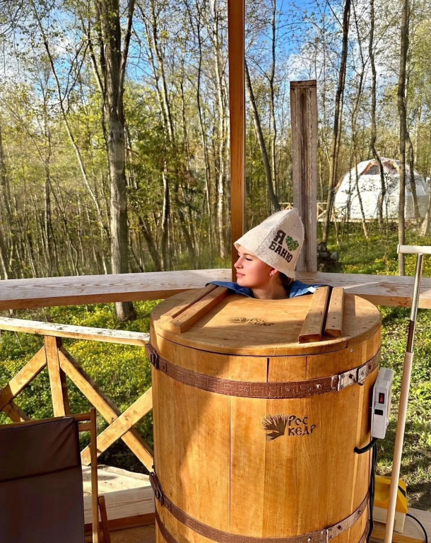 With Cedar Barrel Pod Sphere