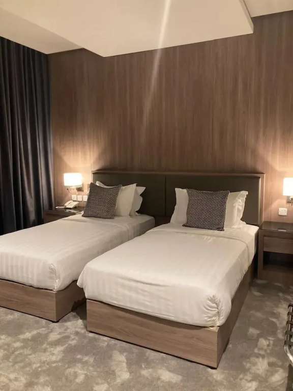 Land Beach Al Aqiq - Chambres