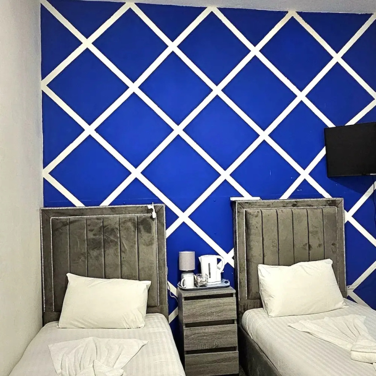 Economy room