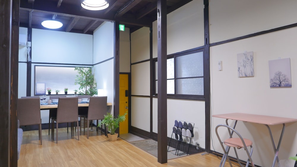 Within walking distance to Shinjuku | 4 min walk to nearest station | Entire 3BR house 75㎡ | Sleeps up to 10 | Family-friendly | High-speed Wi-Fi | Shibuya, Tokyo 사진 35