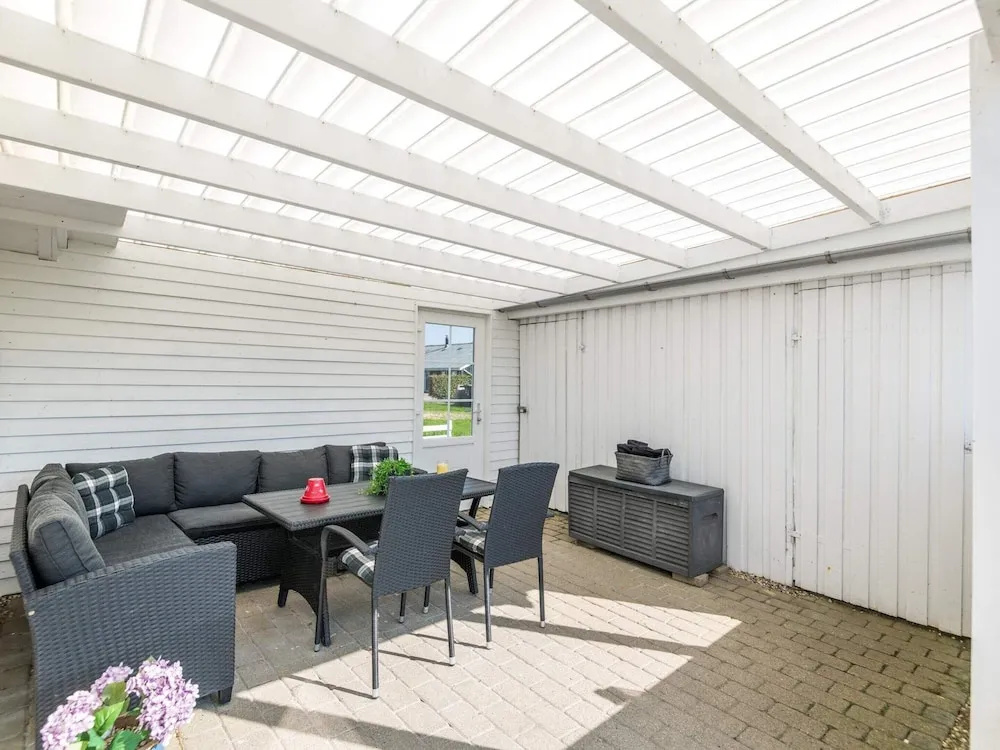6 Person Holiday Home in Hemmet