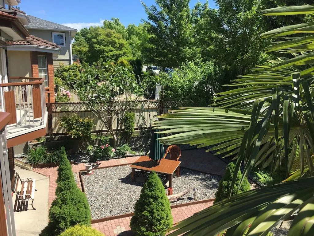 Dianas Luxury Bed And Breakfast Vancouver