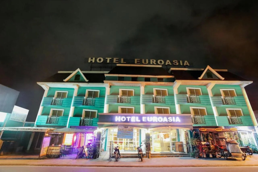 Capital O 252 Euroasia Hotel