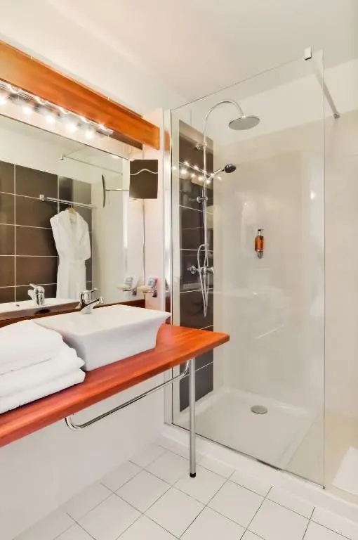 Mercure Saint Raphael Centre Plage - Chambres