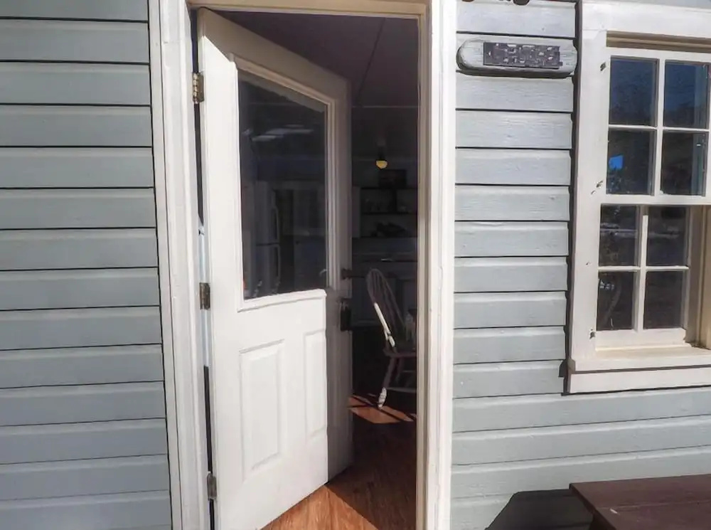 Murphy's Riverside - E.V. Reg #3362 - 3 Br Cottage